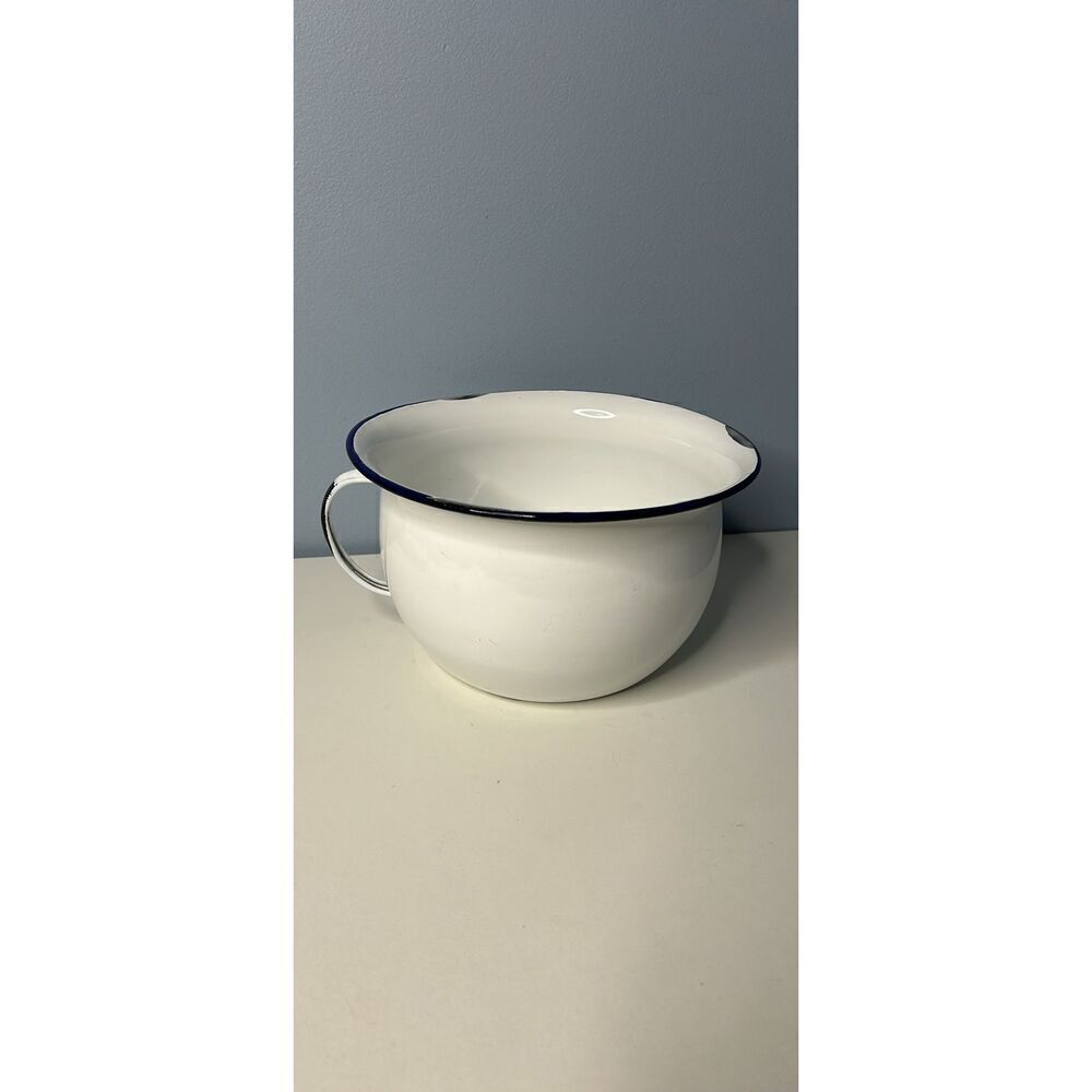 Enamel Pot with Handle Bed Pan Antique